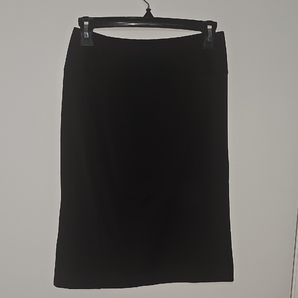The Limited Classic Black Pencil Skirt